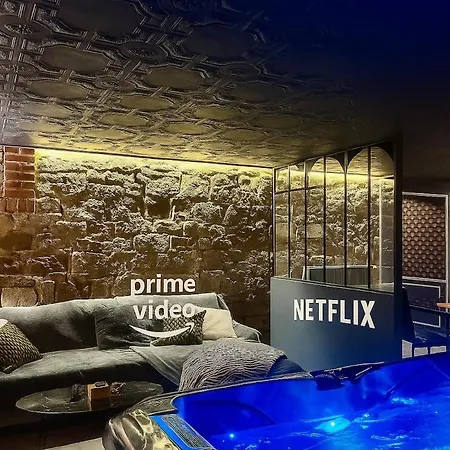 La 1920 - Jacuzzi Prive & Donjon *