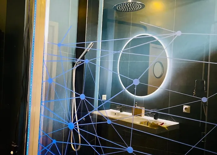 La 1920 - Jacuzzi Prive & Donjon דירה Gougenheim