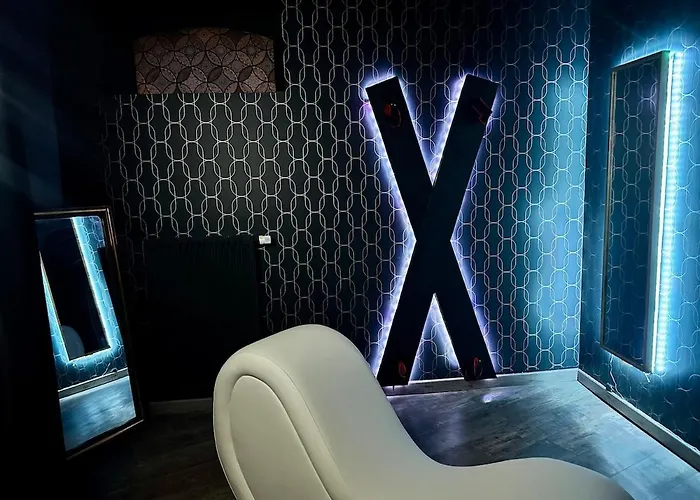 La 1920 - Jacuzzi Prive & Donjon דירה *