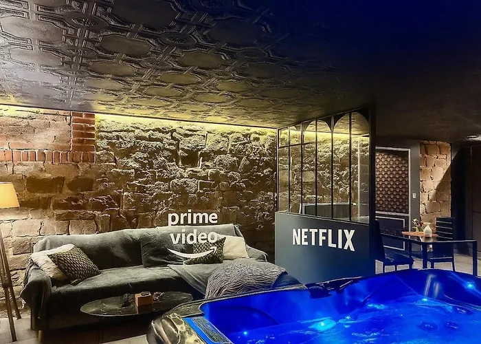 La 1920 - Jacuzzi Prive & Donjon *