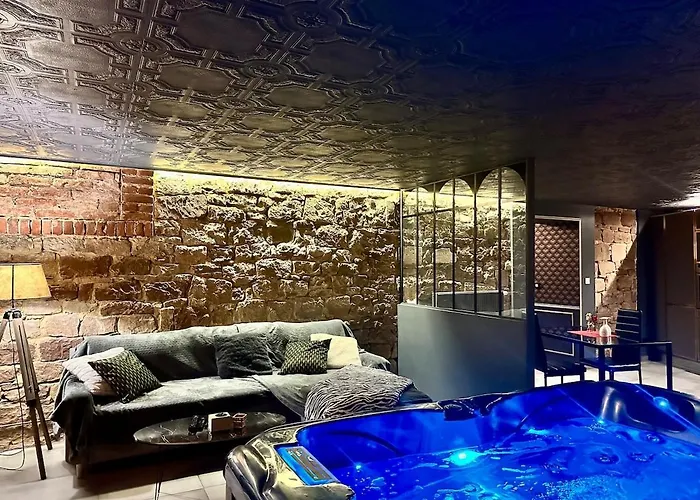 La 1920 - Jacuzzi Prive & Donjon